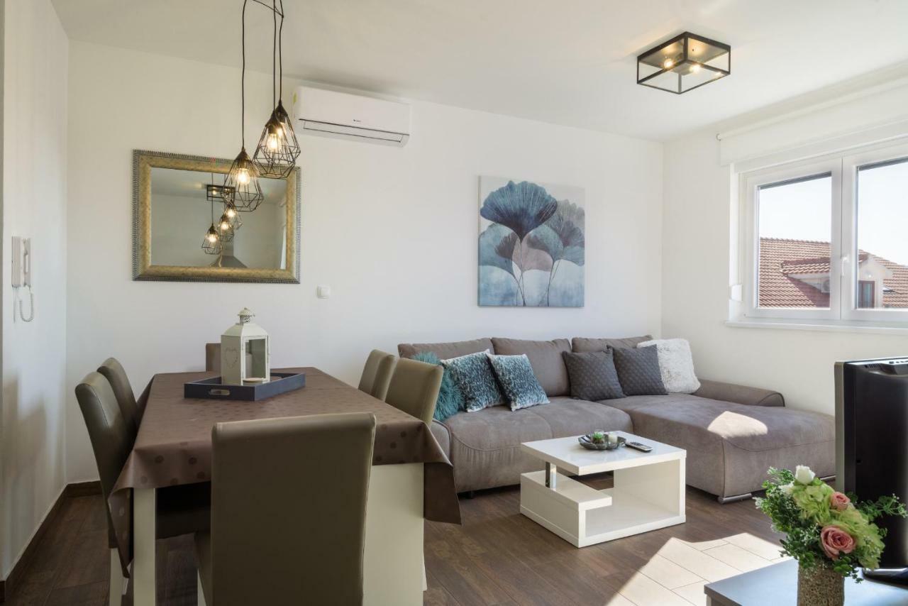 Luxury Apartman Ivana Трогир Екстериор снимка