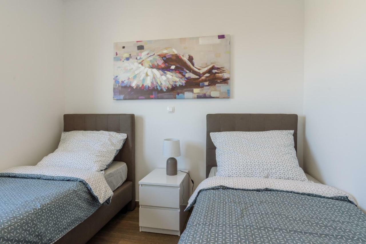 Luxury Apartman Ivana Трогир Екстериор снимка